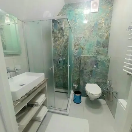 Monblan 酒店 亚布卢尼齐亚